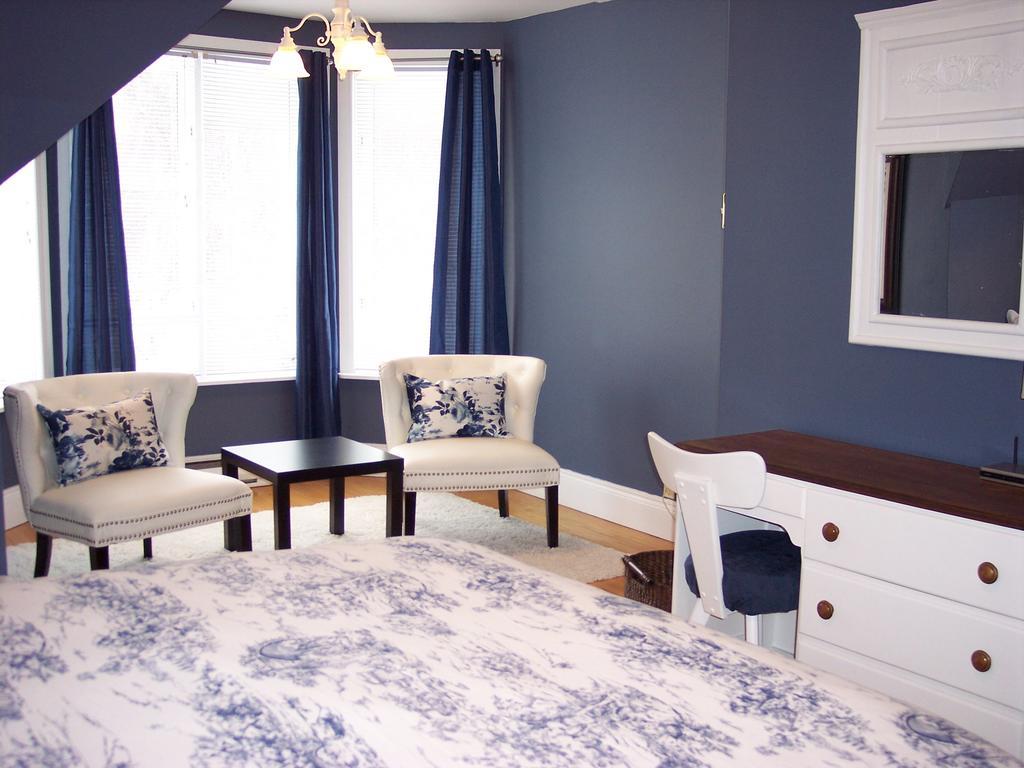 The Maples Bed And Breafast Hotel Angus Room photo